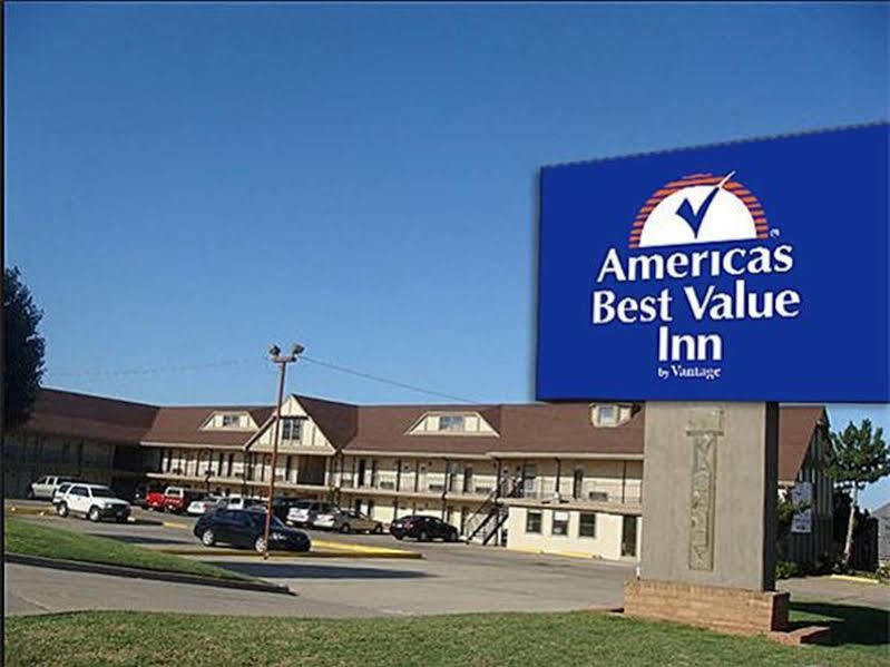 Executive Inn Edmond Exterior foto